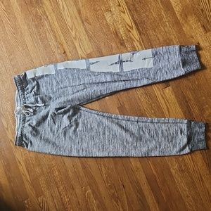 PINK. Victoria Secret joggers (M)
